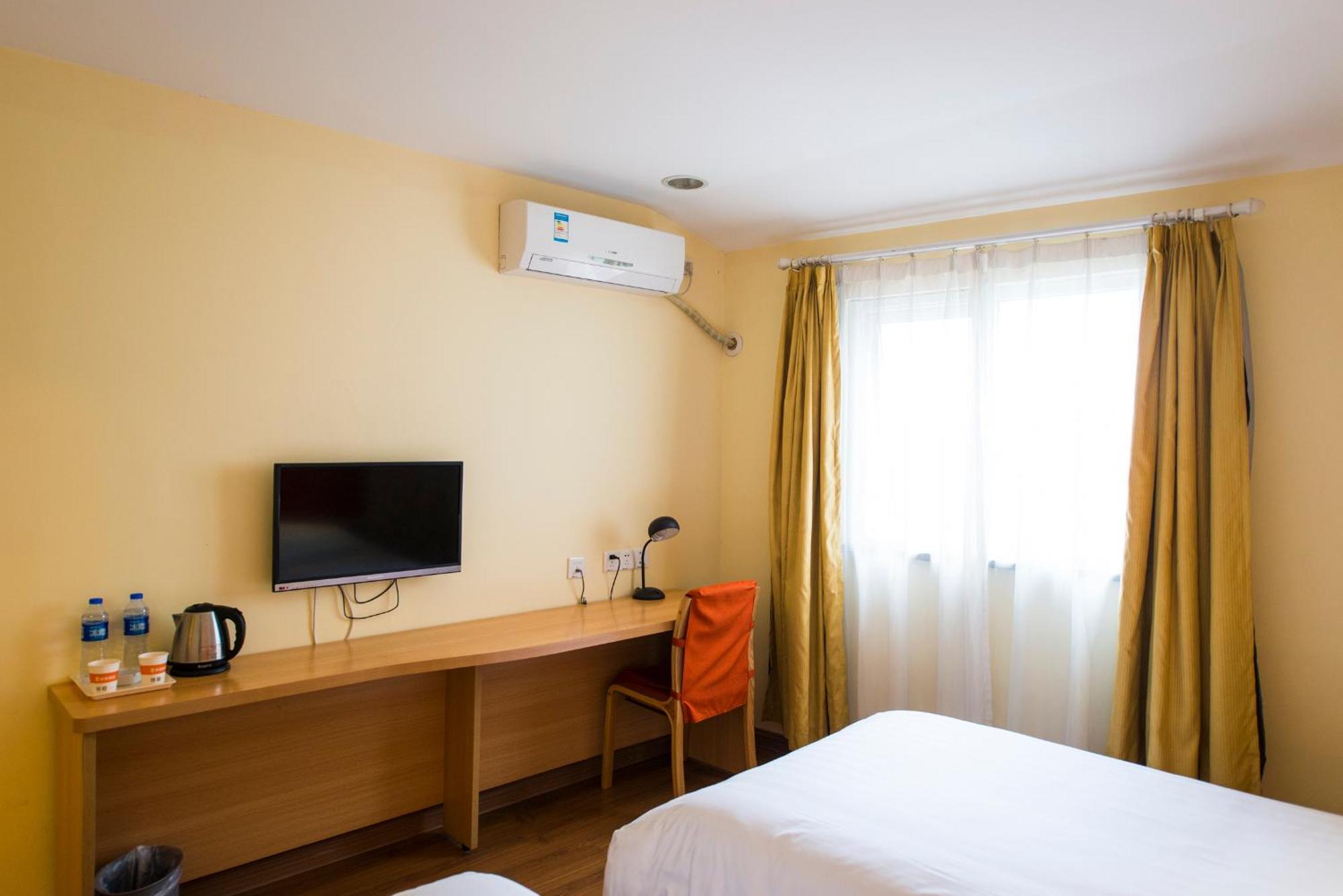 Home Inn Dalian Development Zone Light Railway Station Exterior foto